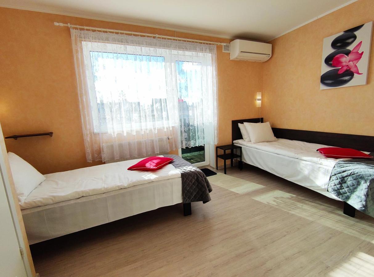 Aisa Guesthouse パルヌ エクステリア 写真