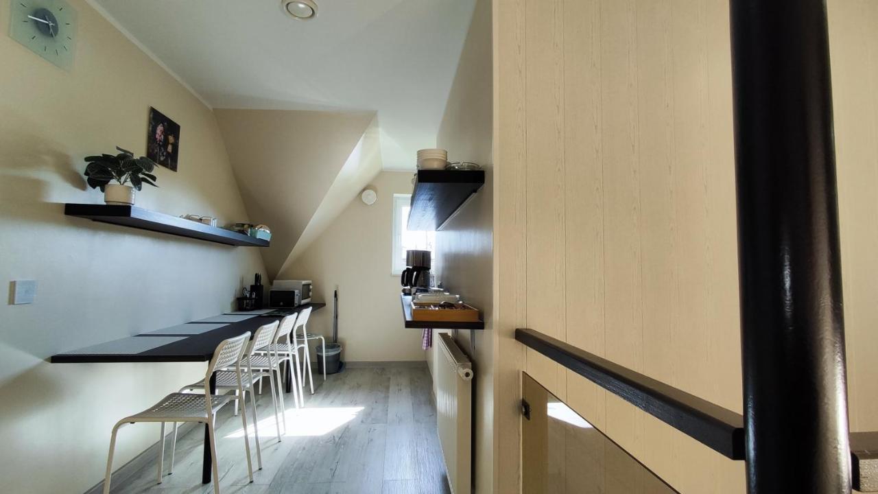 Aisa Guesthouse パルヌ エクステリア 写真