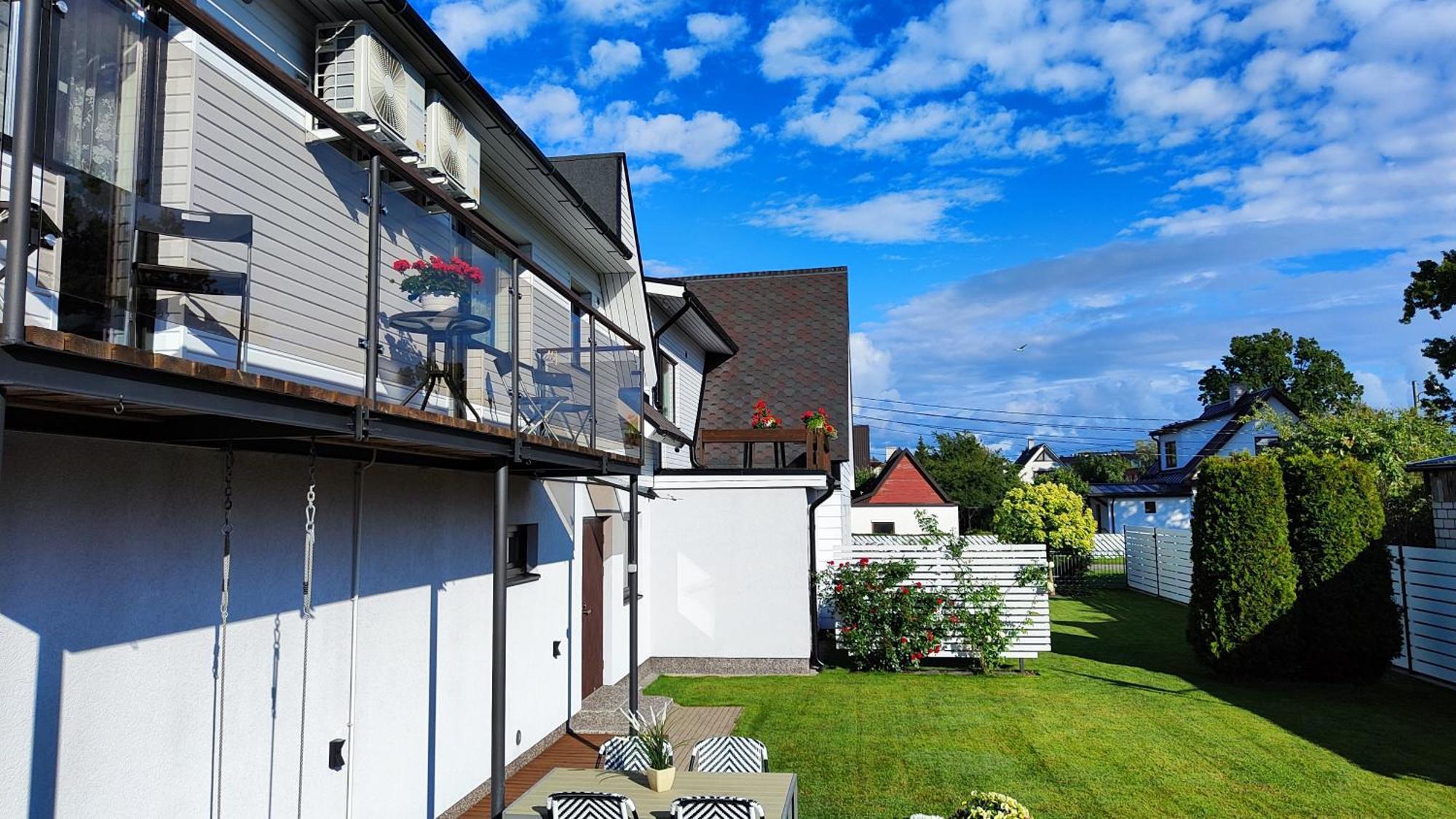 Aisa Guesthouse パルヌ エクステリア 写真