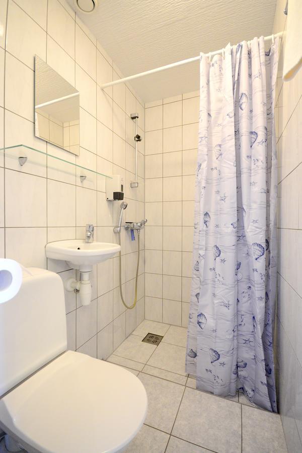 Aisa Guesthouse パルヌ エクステリア 写真